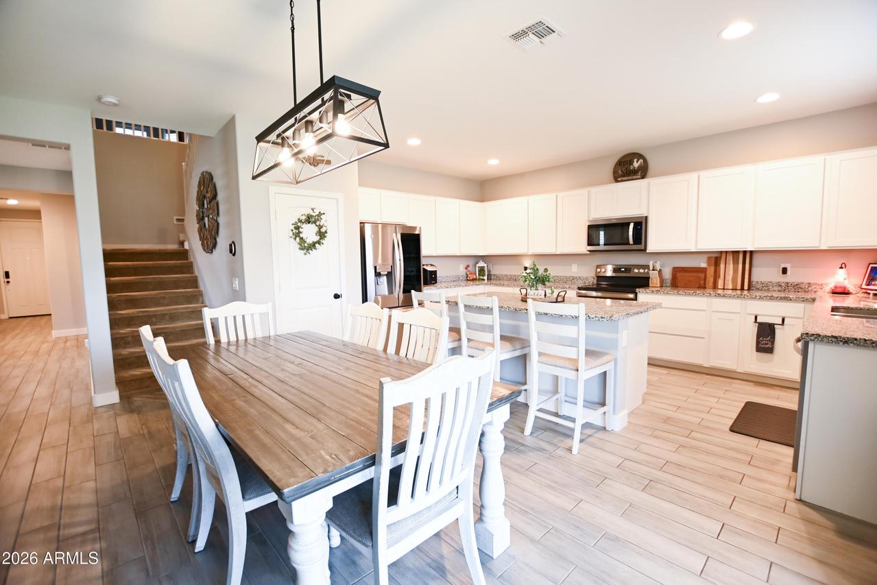 17867 W Jessie Ln., Surprise, AZ 85387