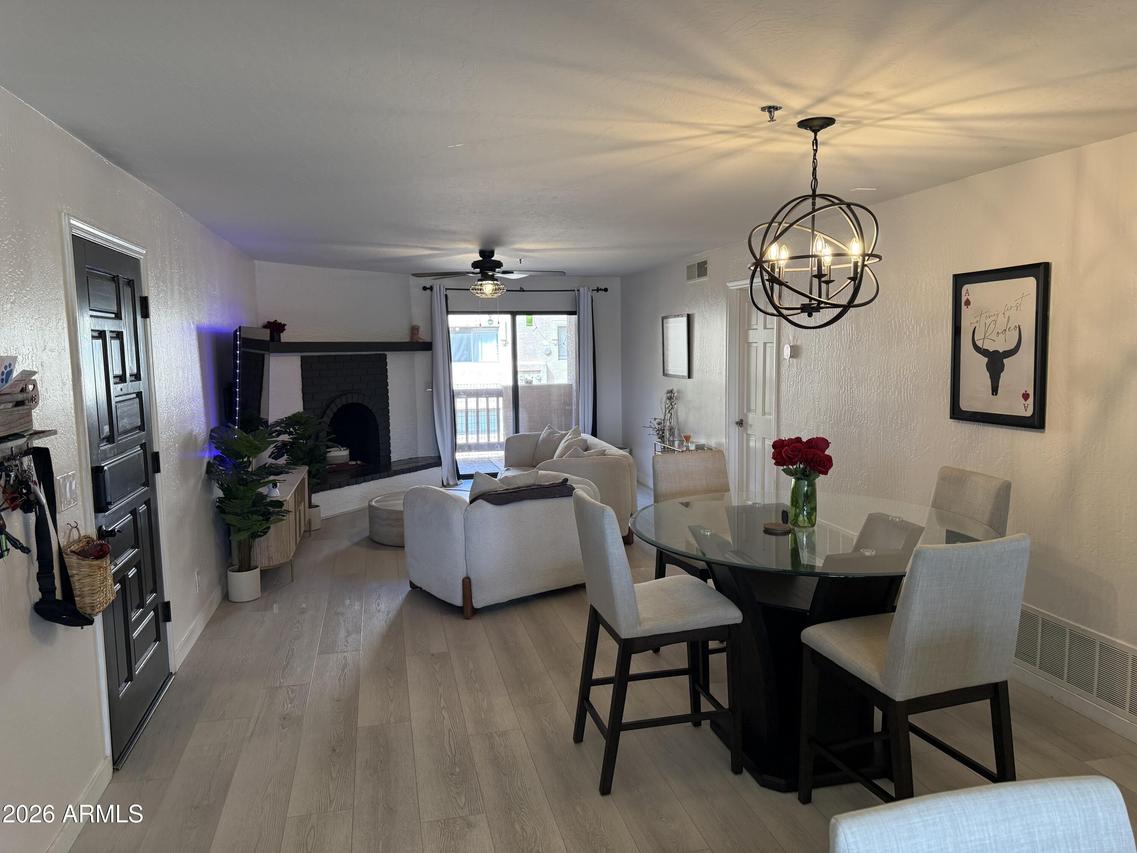 3031 N Civic Center Plz. #219, Scottsdale, AZ 85251