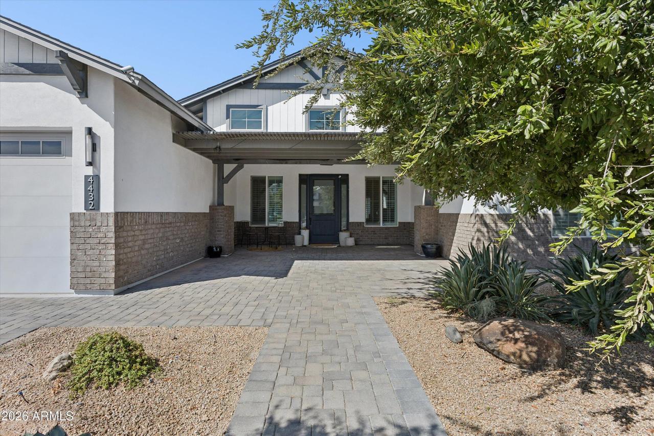 4432 N 38th St., Phoenix, AZ 85018