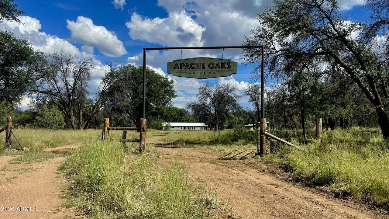 69 Abc Rd., Patagonia, AZ 85624
