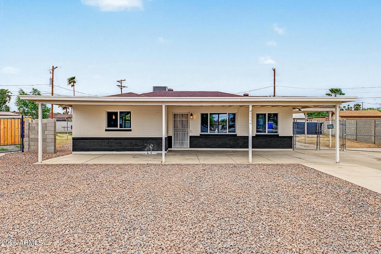4332 W Crittenden Ln., Phoenix, AZ 85031