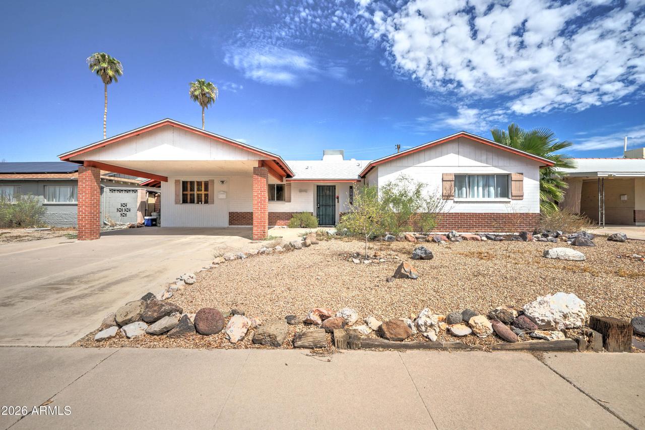 2908 W Corrine Dr., Phoenix, AZ 85029