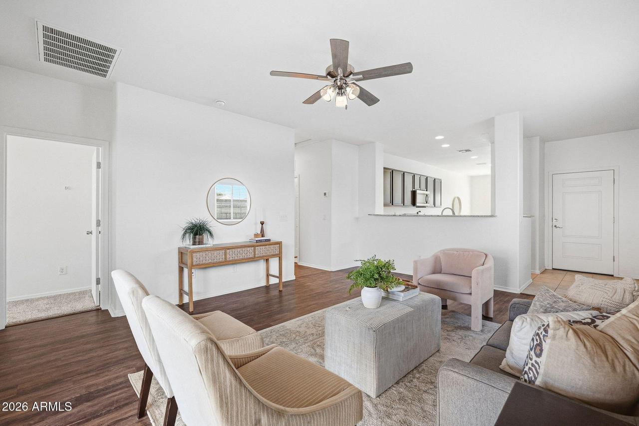 5009 S 112th Ave., Tolleson, AZ 85353
