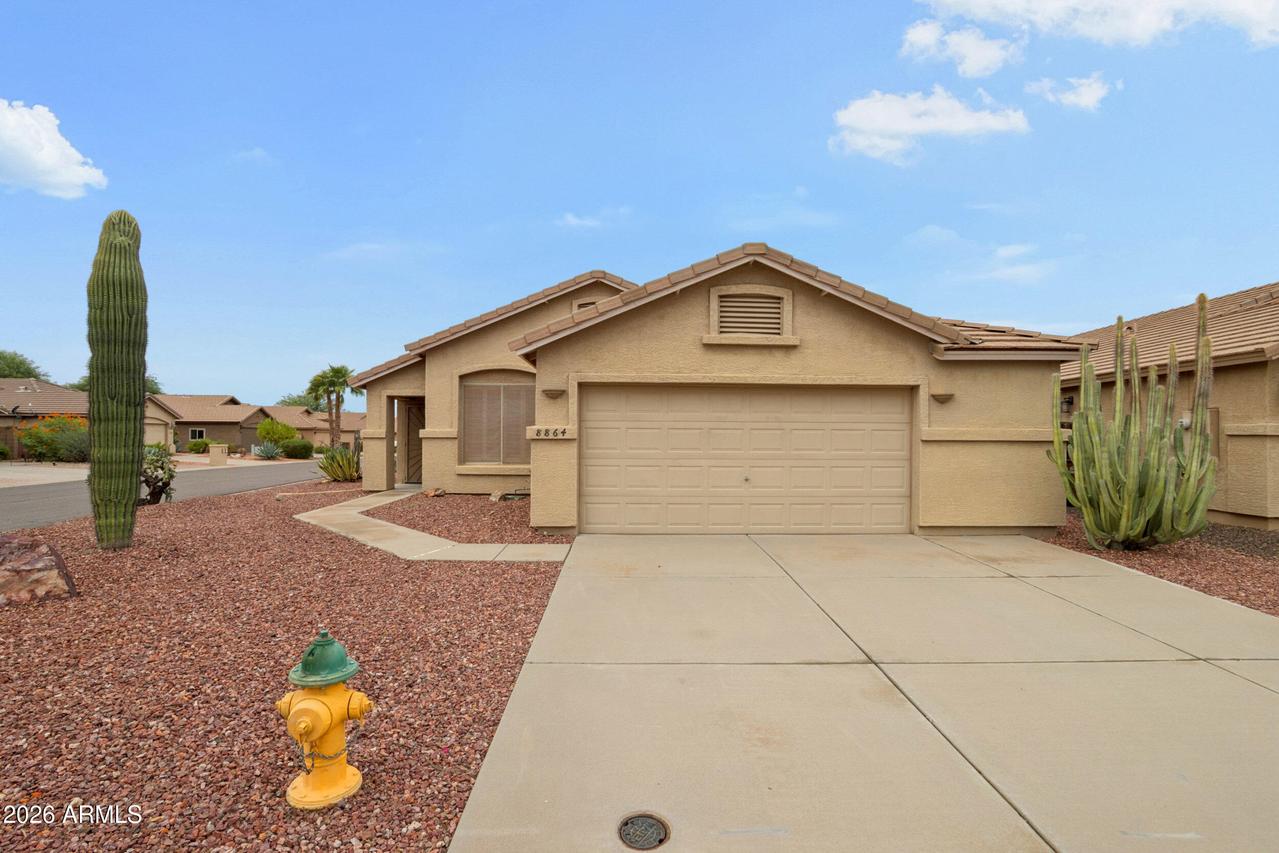 8864 E Red Mountain Ln., Gold Canyon, AZ 85118