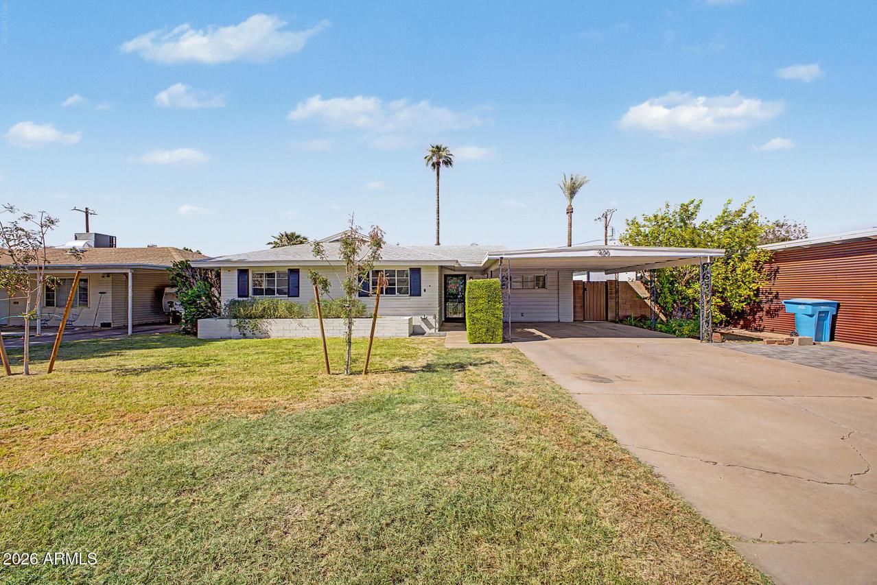 420 W Cheery Lynn Rd., Phoenix, AZ 85013