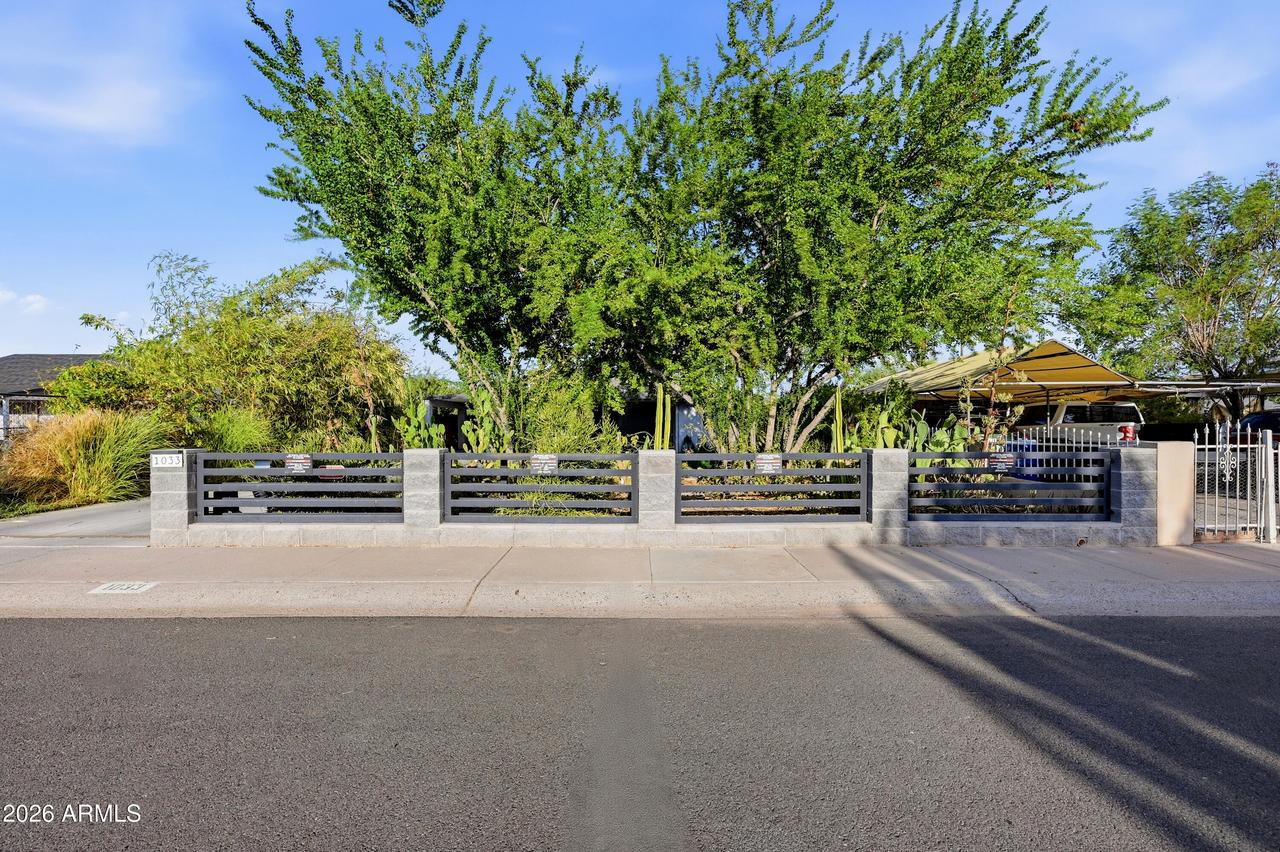 1033 N 25th St., Phoenix, AZ 85008