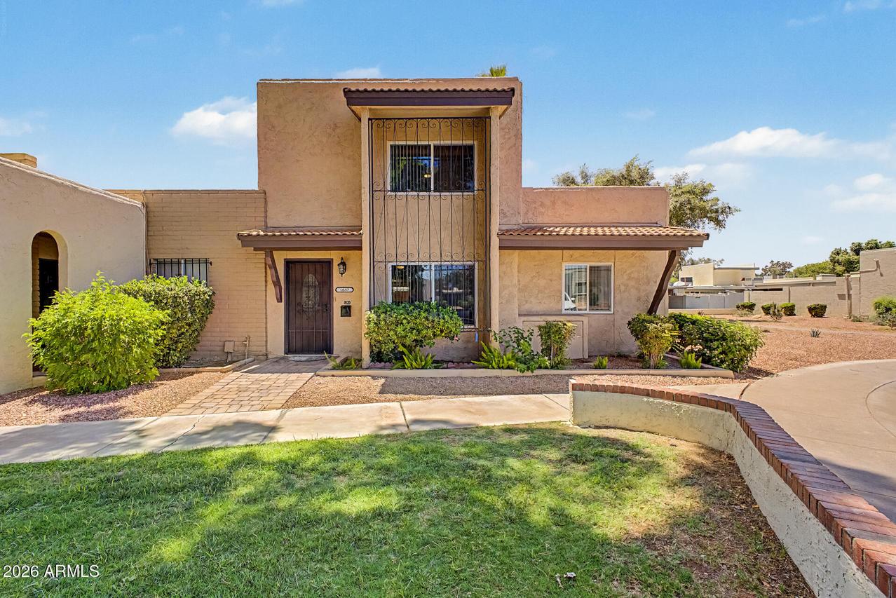 1837 W Stella Ln., Phoenix, AZ 85015