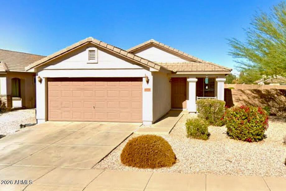 1576 W Appaloosa Way, San Tan Valley, AZ 85144