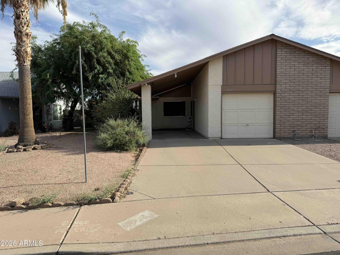 2409 W Kilarea Ave., Mesa, AZ 85202