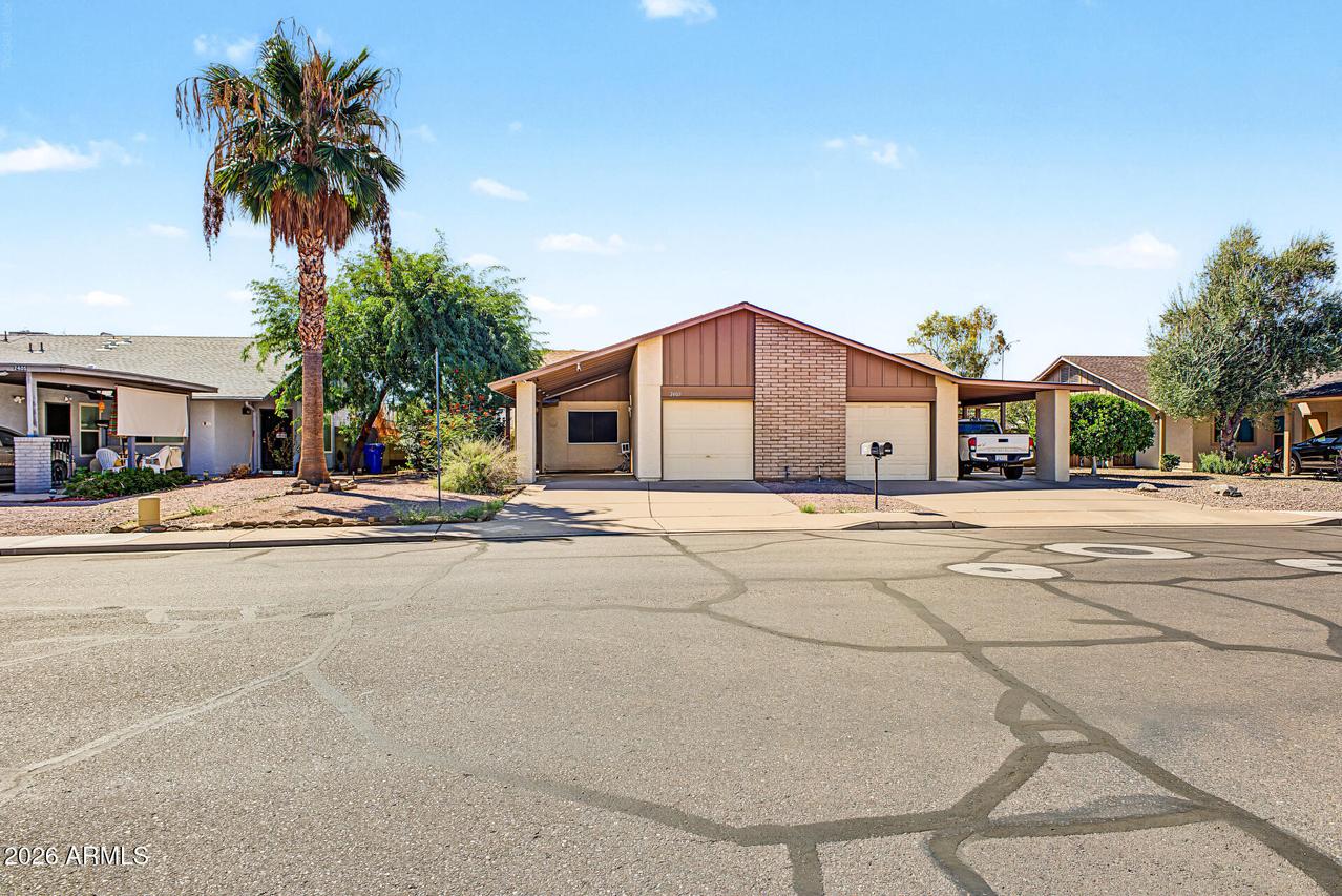 2409 W Kilarea Ave., Mesa, AZ 85202