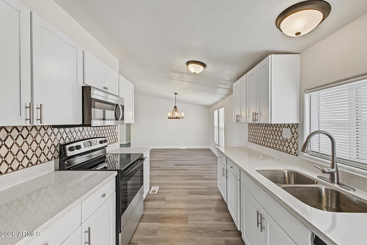 35525 W Bay Cir., Tonopah, AZ 85354