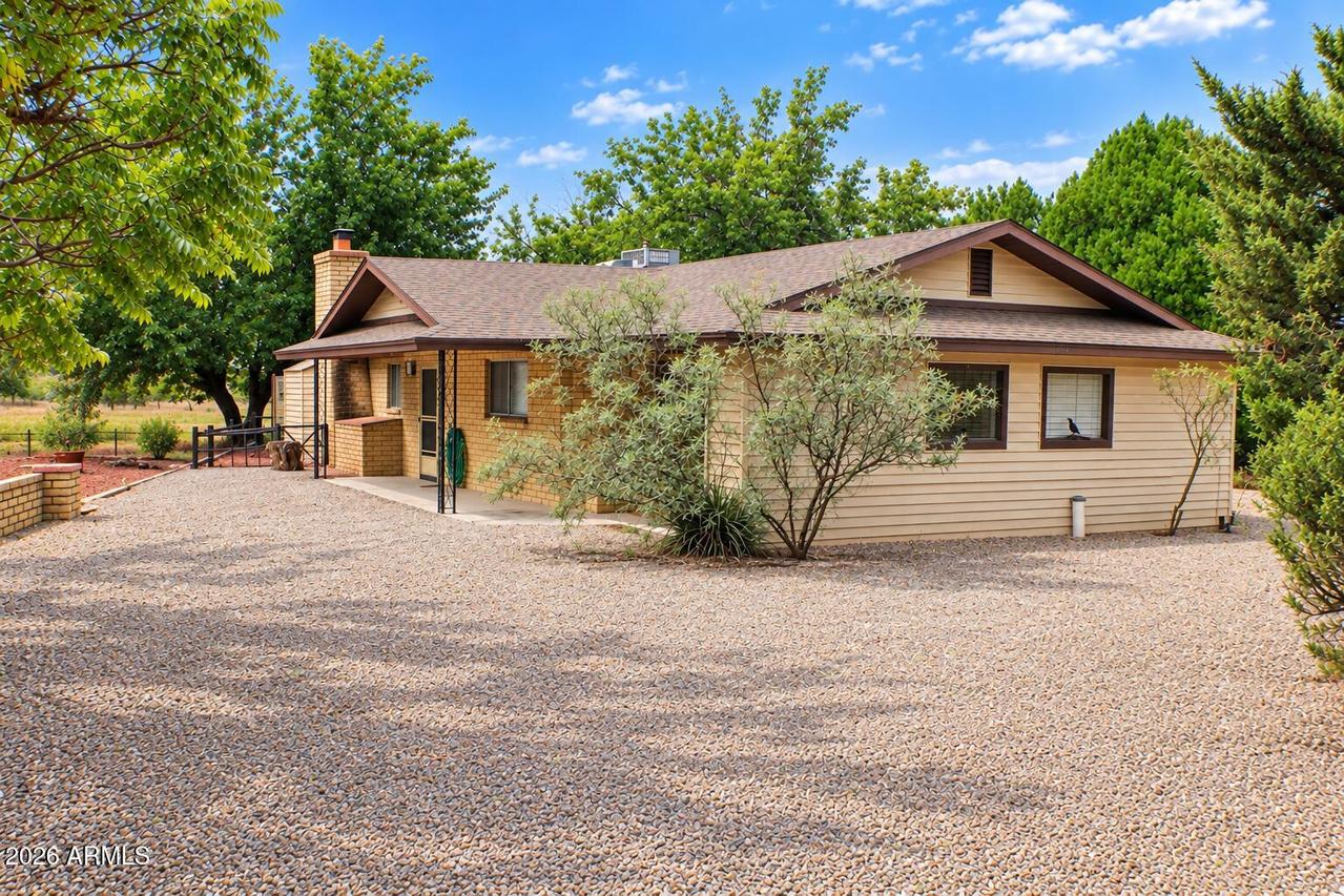 3555 E Rimrock Dr., Rimrock, AZ 86335
