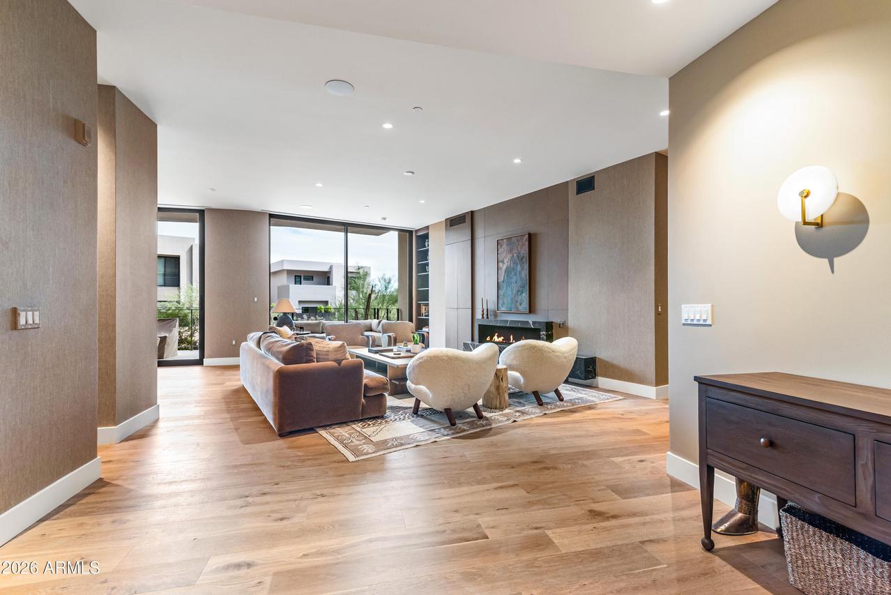 5000 N Camelback Ridge Dr. #108, Scottsdale, AZ 85251