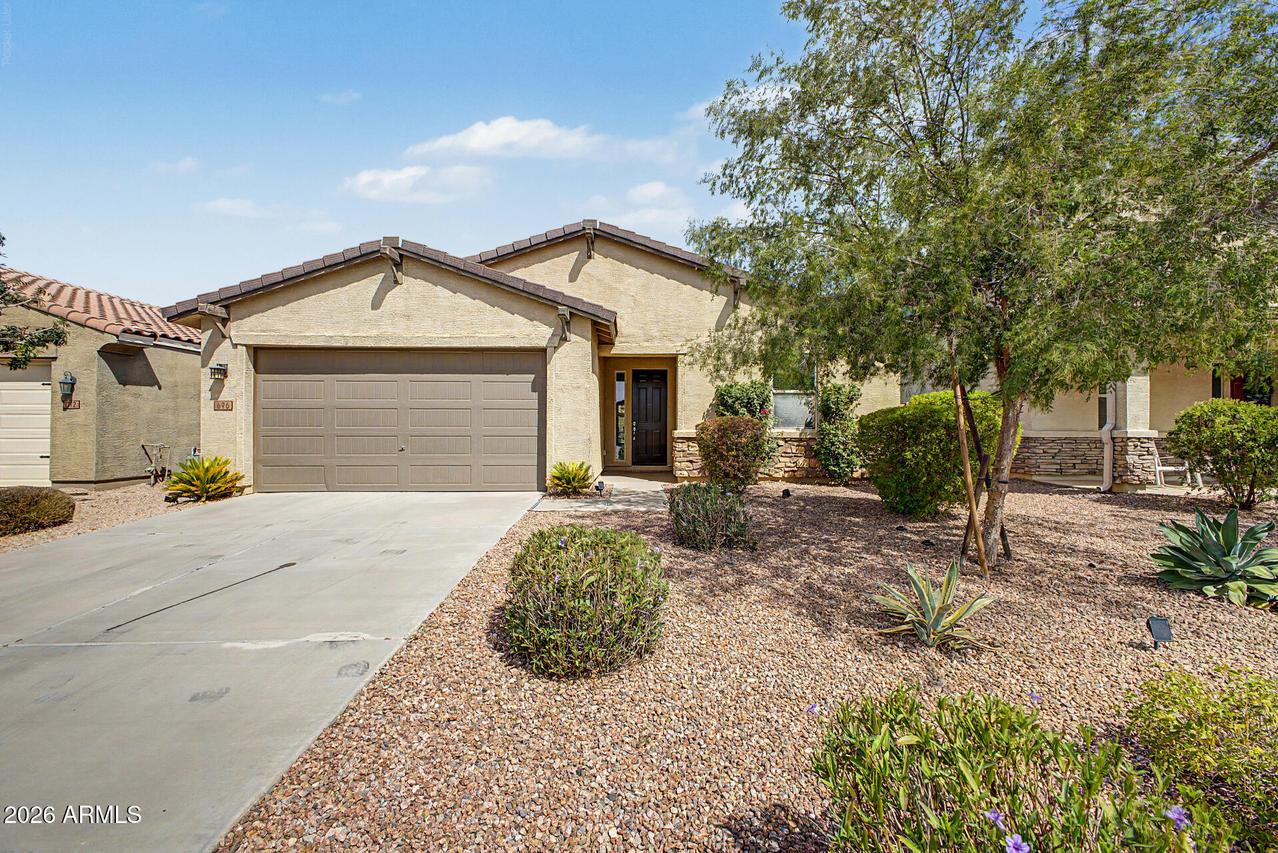 696 W Glen Canyon Dr., San Tan Valley, AZ 85140