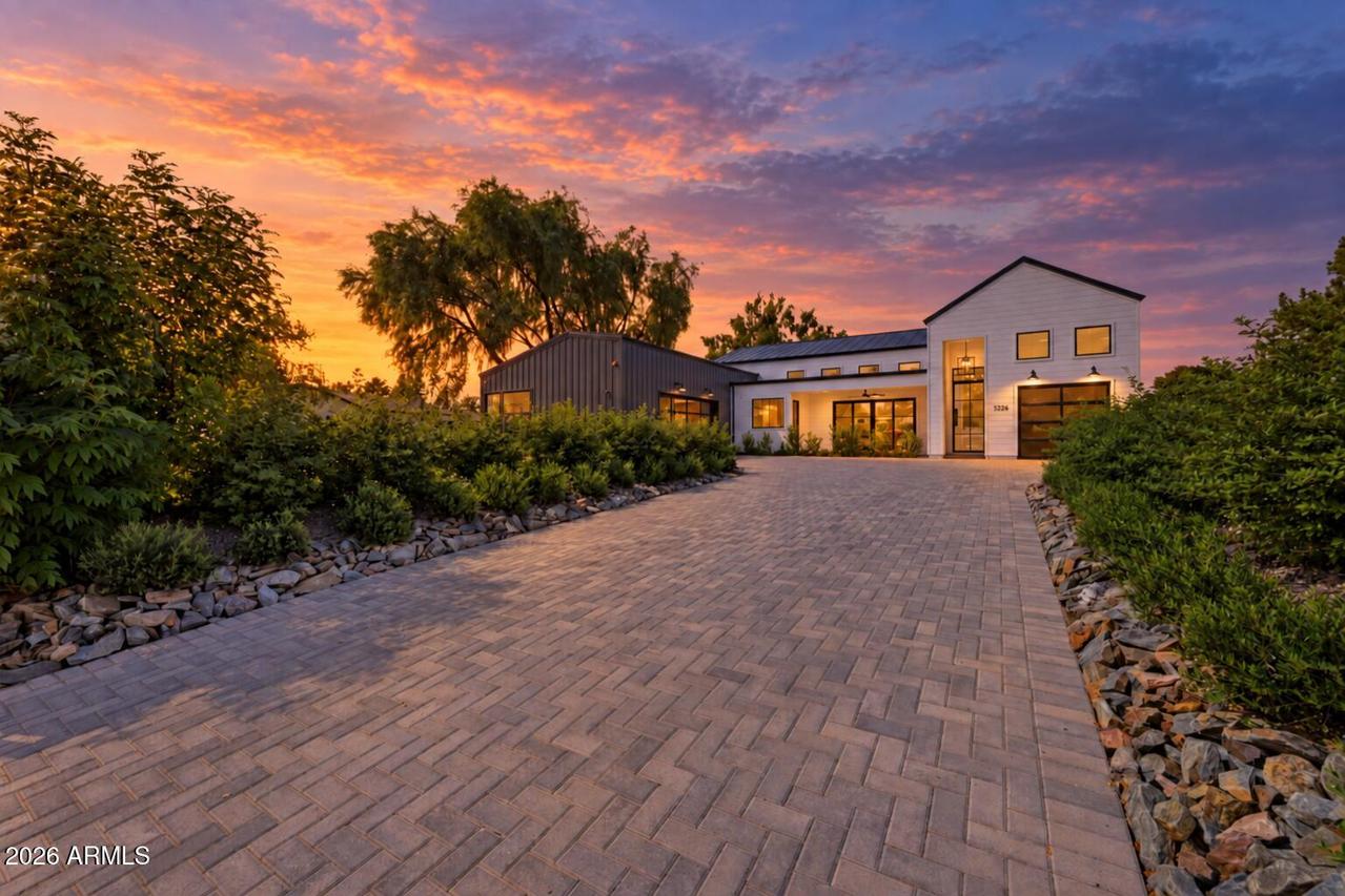 5226 E Sweetwater Ave., Scottsdale, AZ 85254