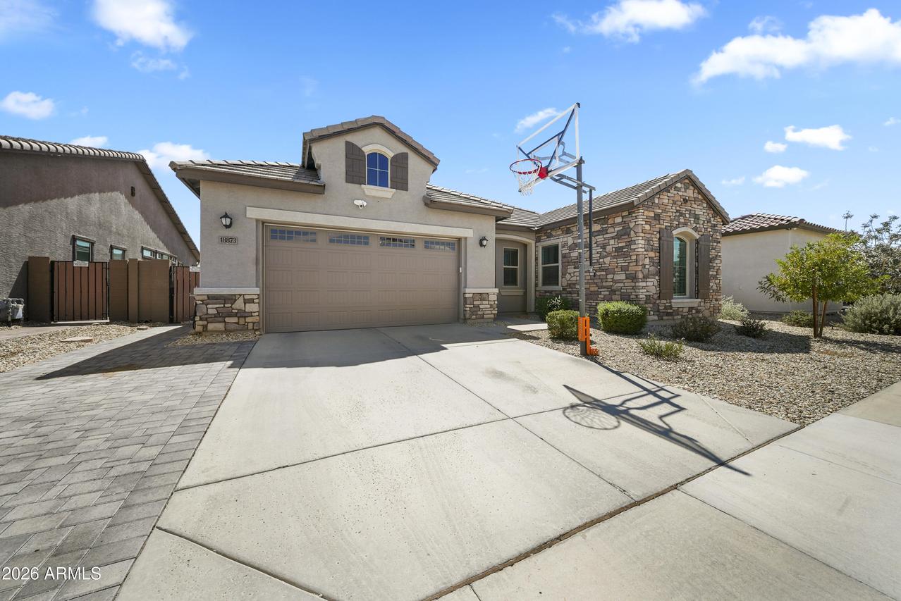 18873 W Shaw Butte Dr., Surprise, AZ 85388