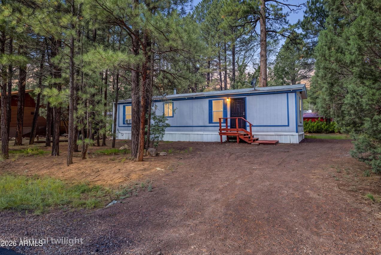 2901 W Whipple St., Show Low, AZ 85901