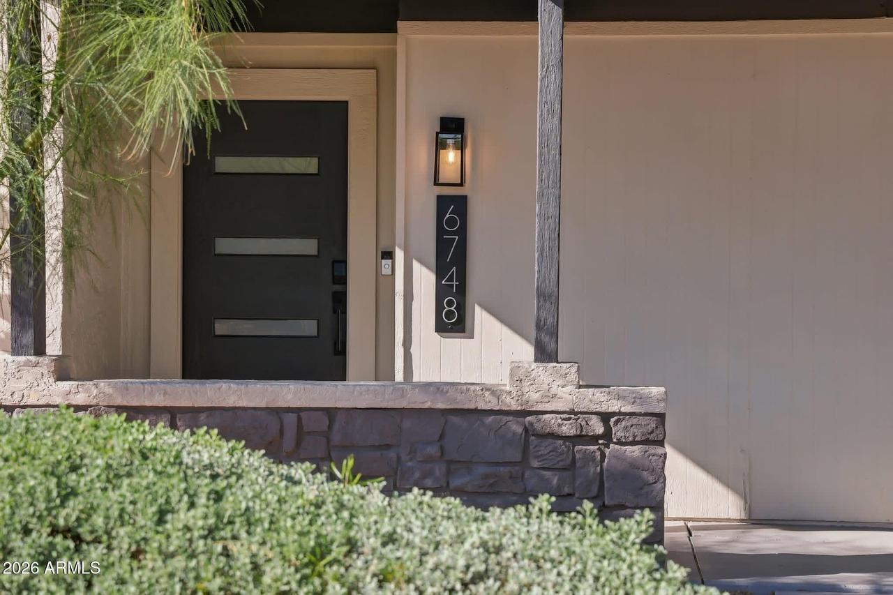 6748 E Dreyfus Ave., Scottsdale, AZ 85254