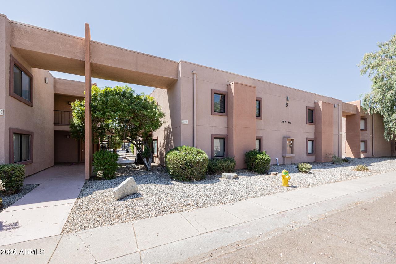 330 S Beck Ave. #207, Tempe, AZ 85281