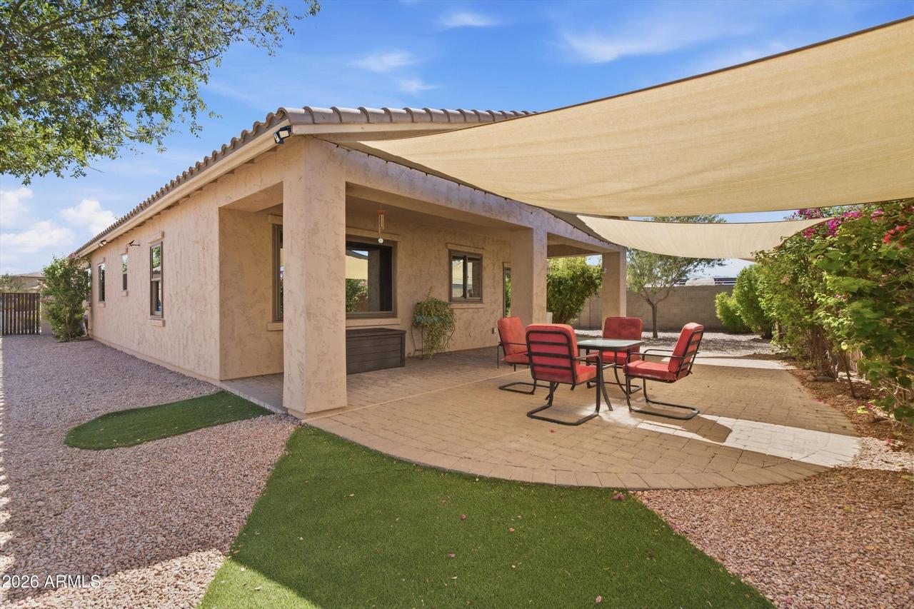 2416 S 104th Ln., Tolleson, AZ 85353