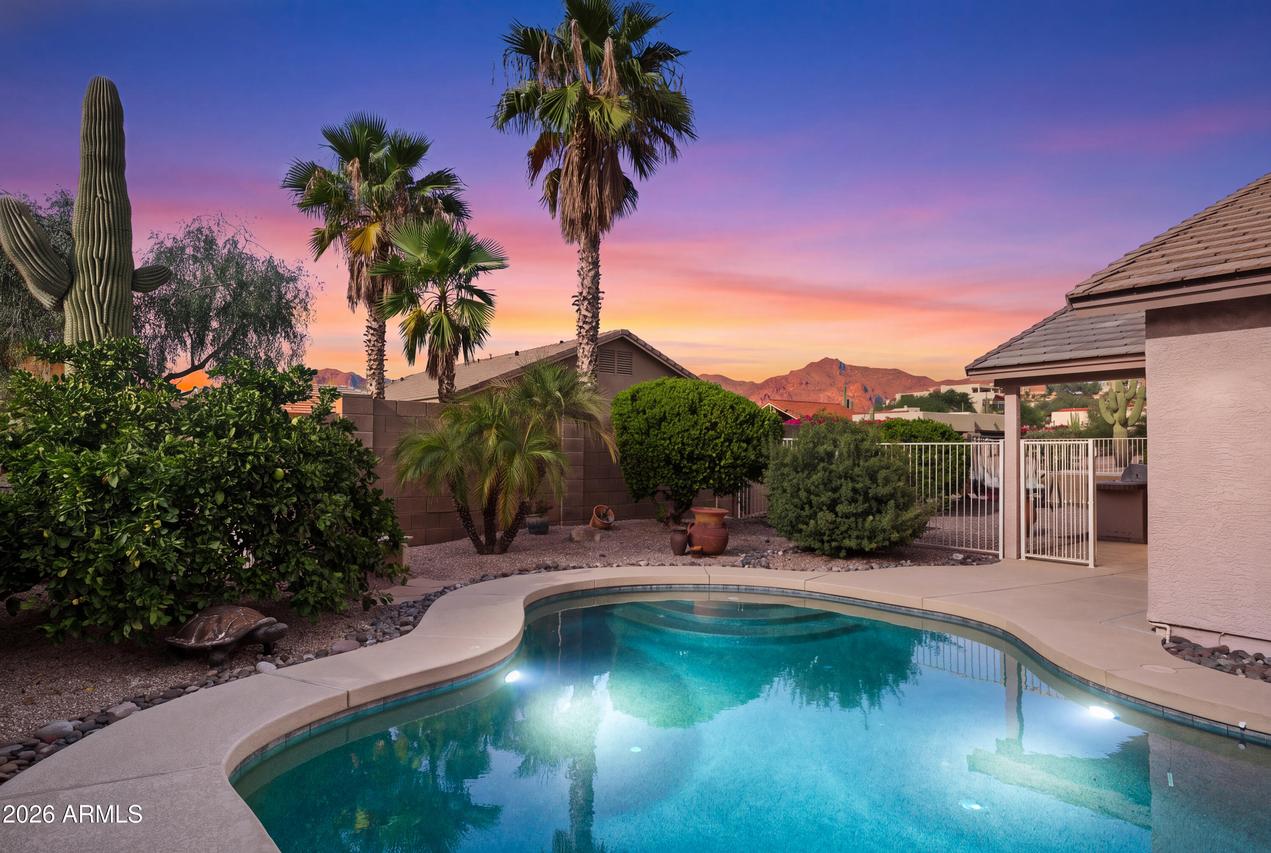 8966 E Red Mountain Ln., Gold Canyon, AZ 85118