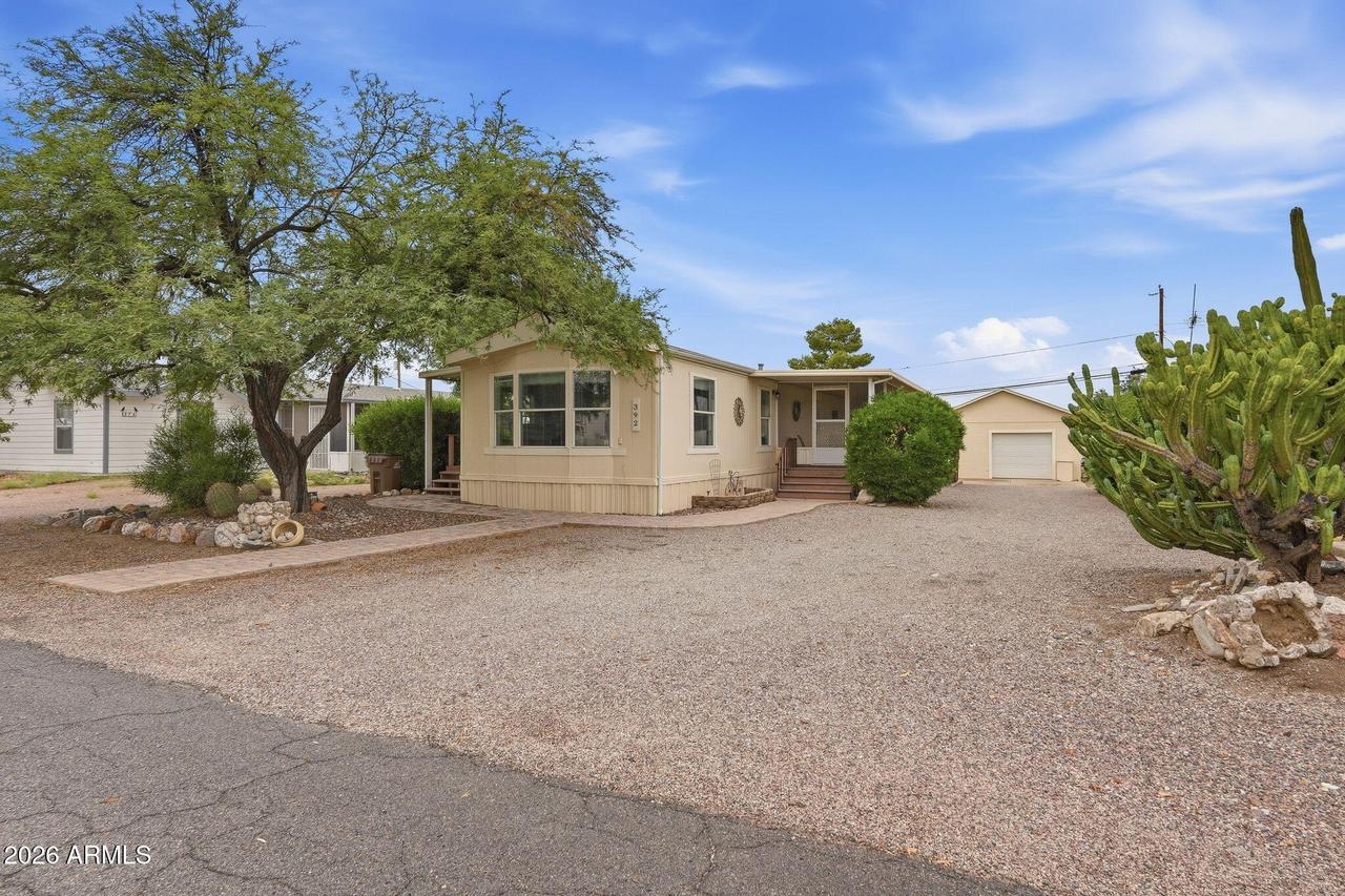 392 N Buckhorn Ct., Queen Valley, AZ 85118
