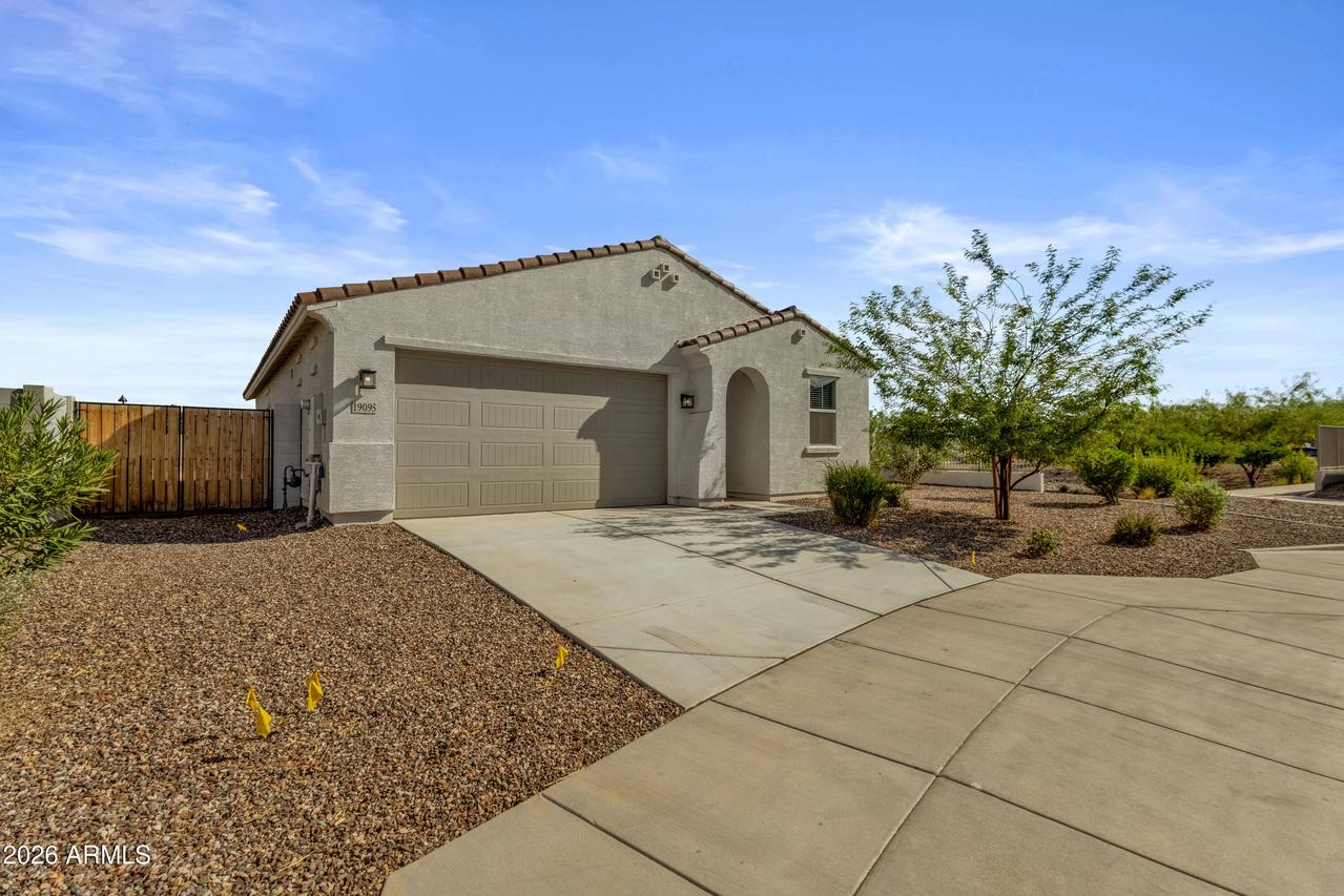 19095 N Los Gabrieles Way, Maricopa, AZ 85138