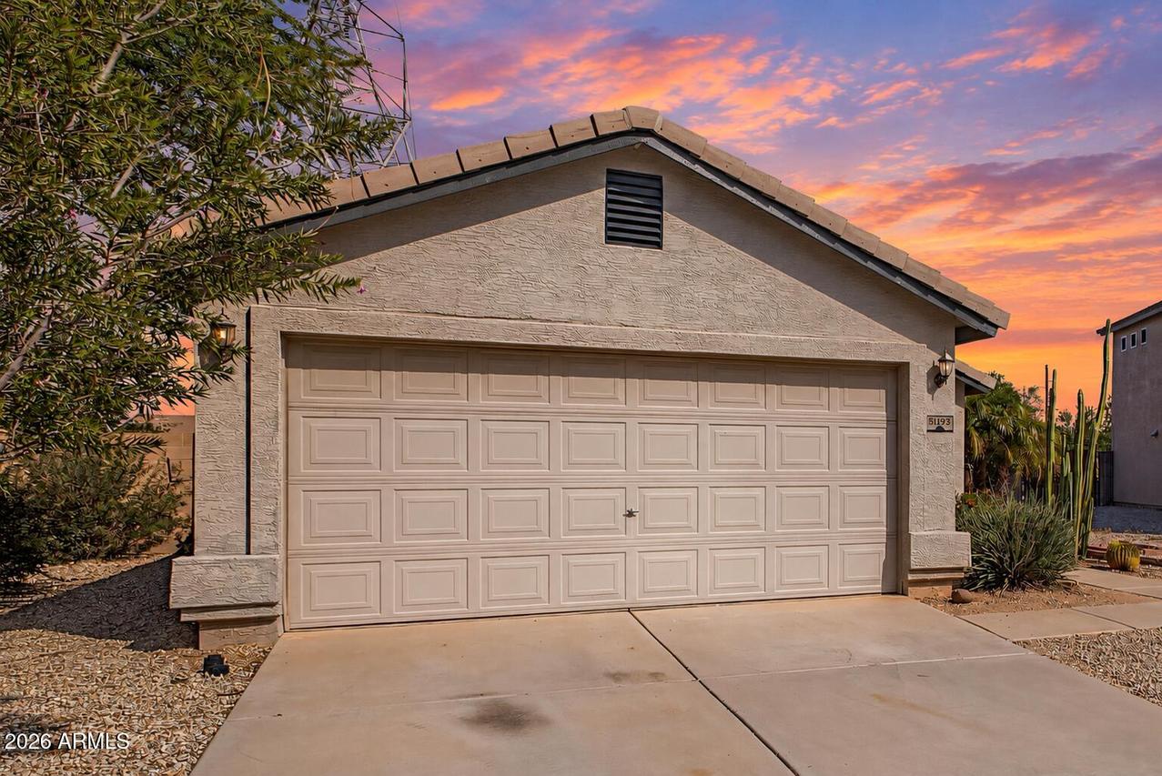 31193 N Mesquite Way, San Tan Valley, AZ 85143