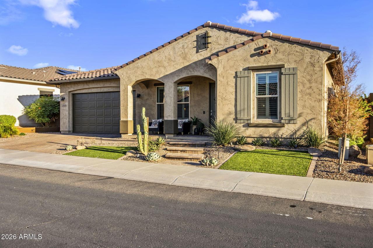 2939 E Crest Ln., Phoenix, AZ 85050