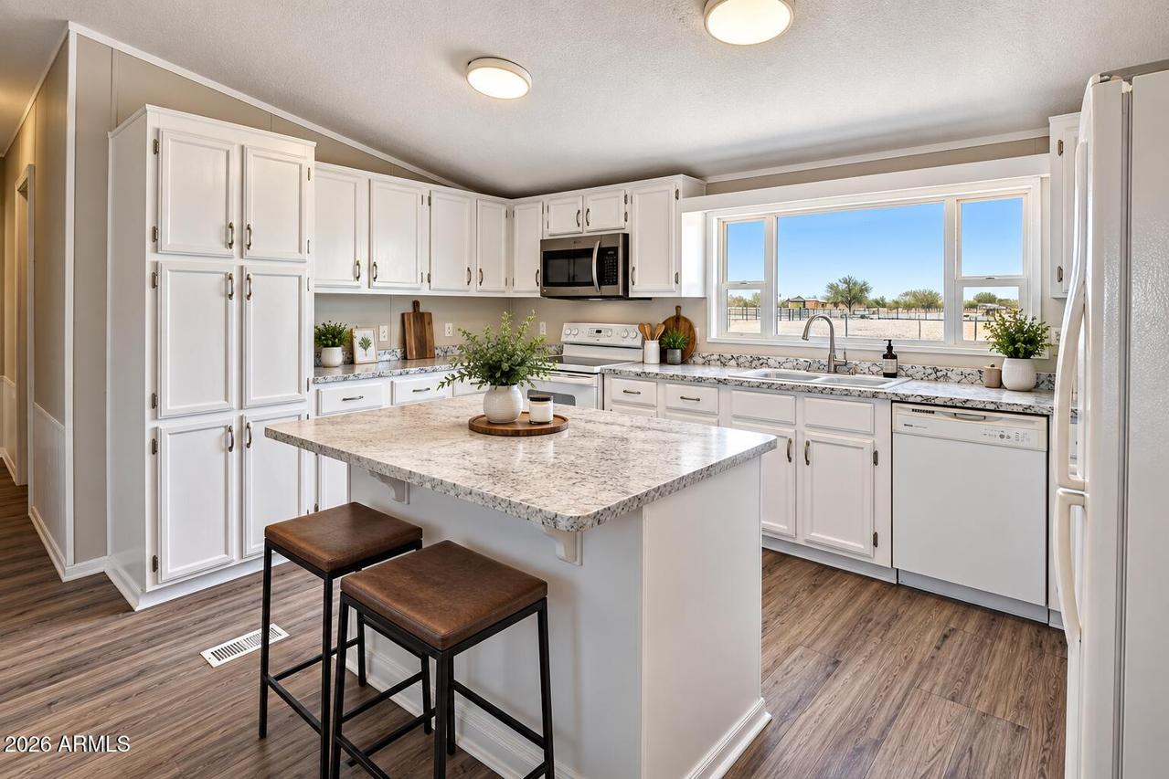 2715 N Saddle Vista Rd., Tonopah, AZ 85354