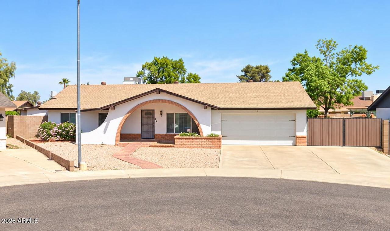 3152 W Celica Cir., Phoenix, AZ 85053