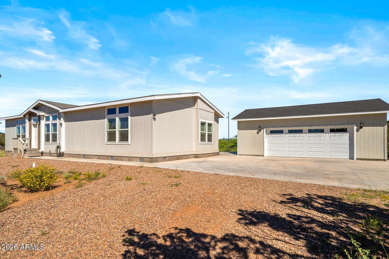 2447 Zaidee Rd., Show Low, AZ 85901