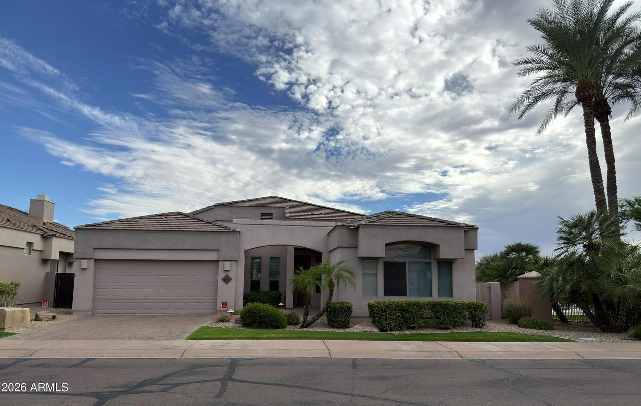 8607 E Tuckey Ln., Scottsdale, AZ 85250