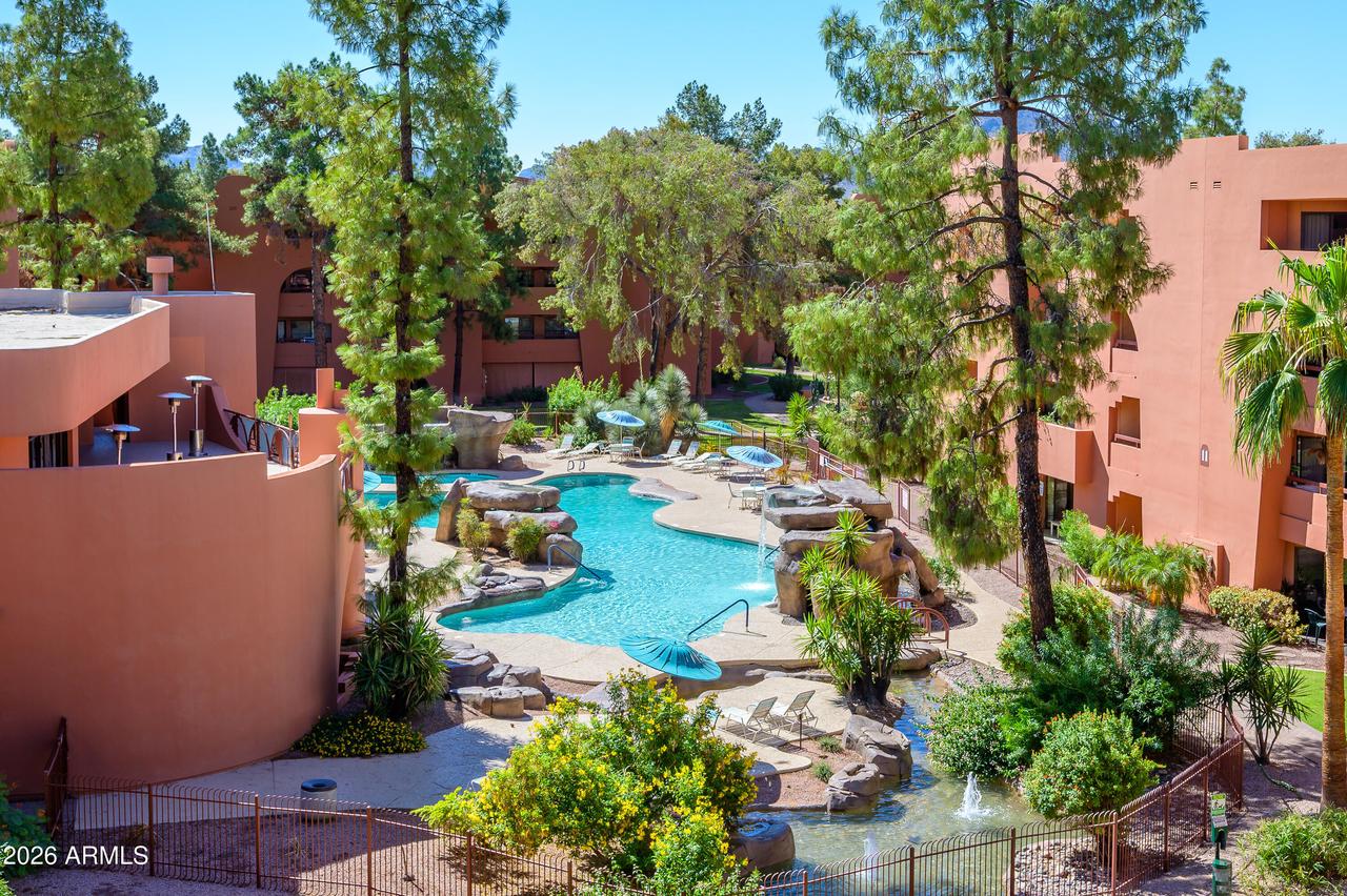 12222 N Paradise Village Pkwy. #423, Phoenix, AZ 85032