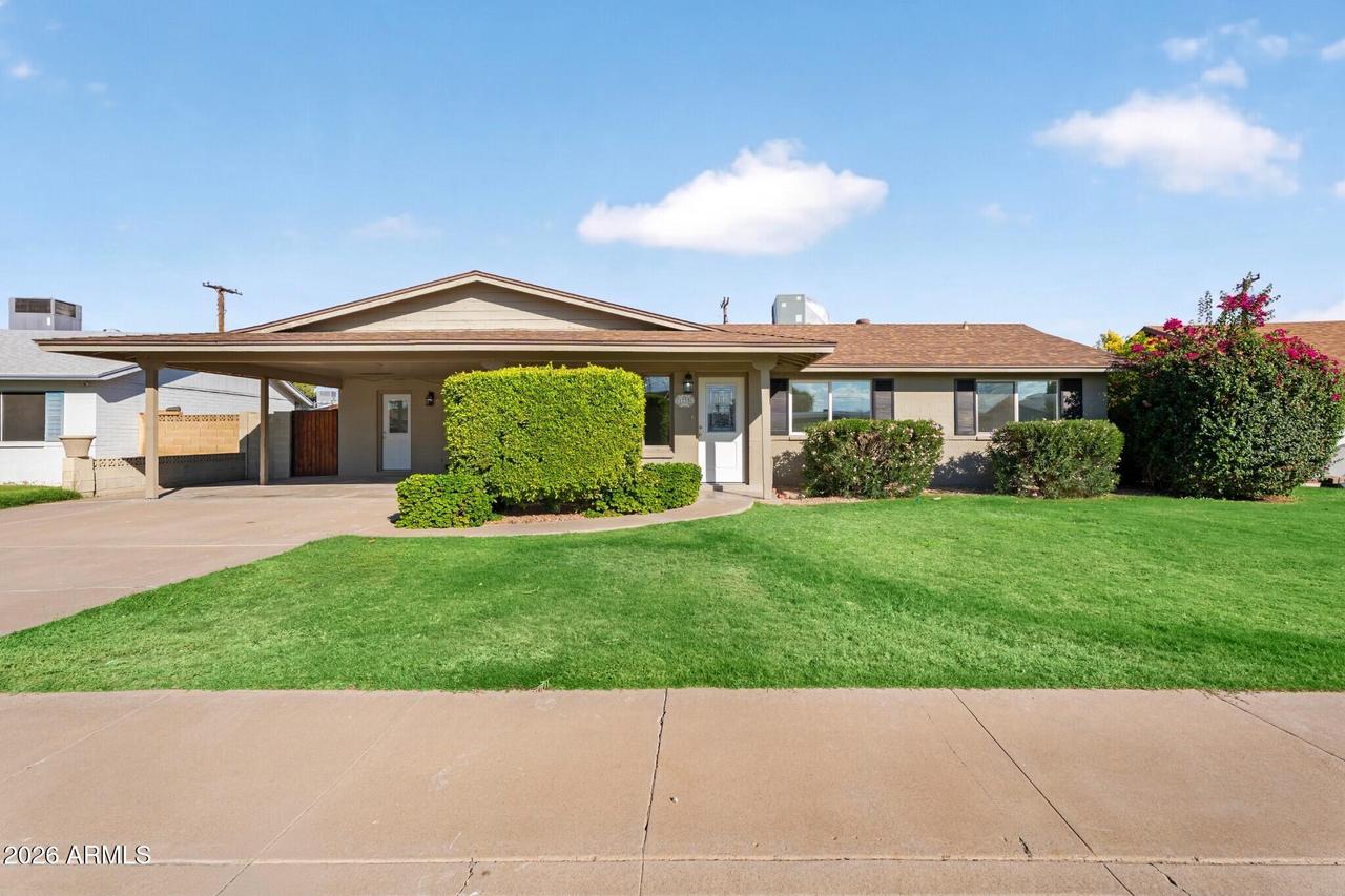 1735 N Queensbury Dr., Mesa, AZ 85201