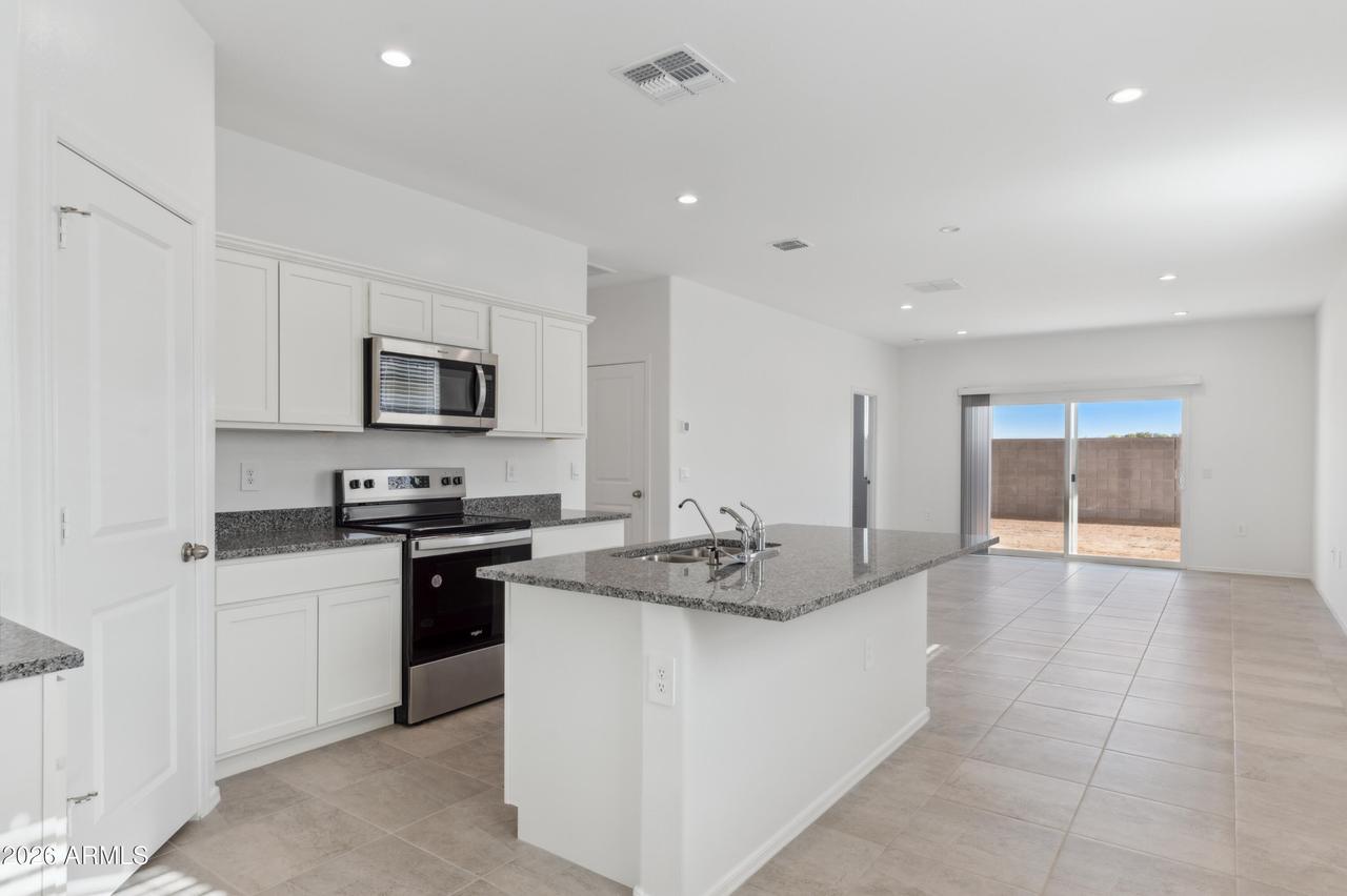 1421 W Walton Ave., Coolidge, AZ 85128
