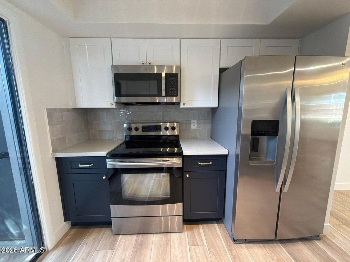 8821 N New World Dr., Glendale, AZ 85302