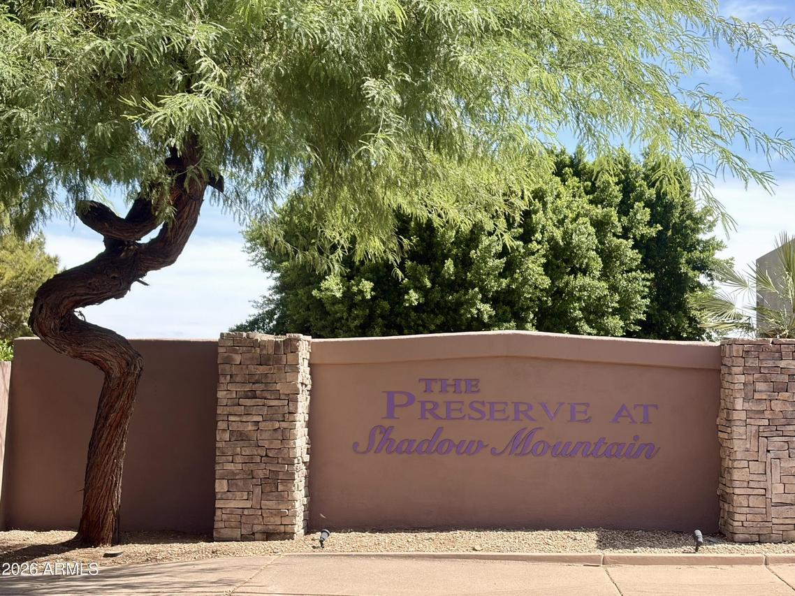 2621 E Acoma Dr., Phoenix, AZ 85032