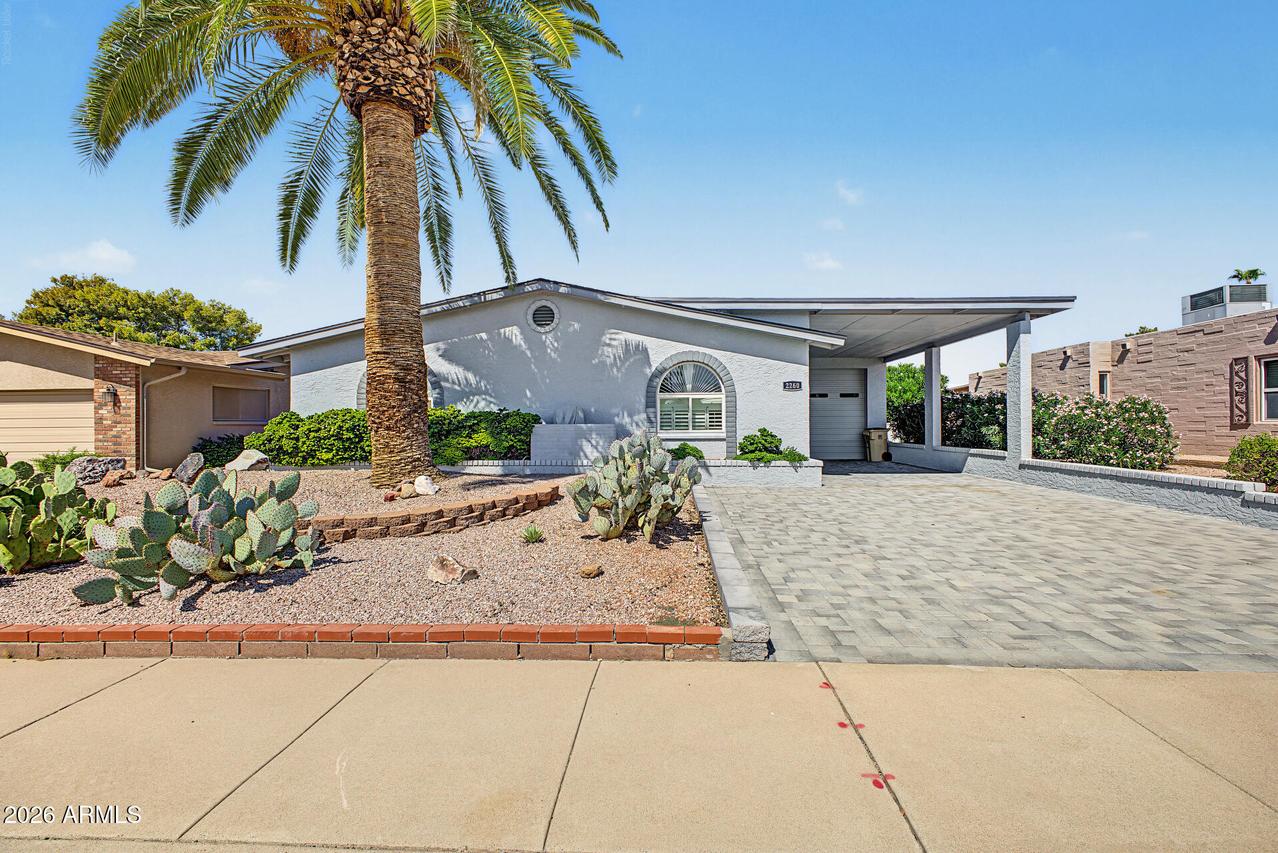 2260 N Middlecoff Dr., Mesa, AZ 85215
