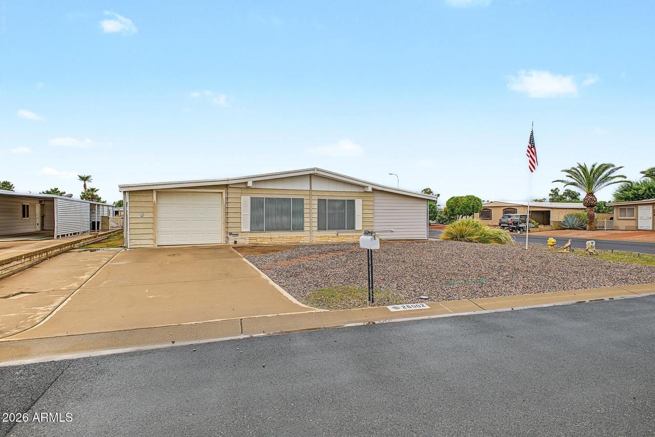 26002 S Cactus Ct., Sun Lakes, AZ 85248