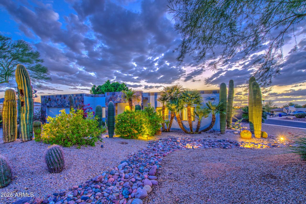 14238 N 12th St., Phoenix, AZ 85022