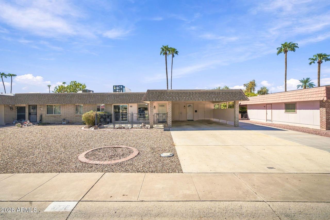 9736 N 105th Ave., Sun City, AZ 85351