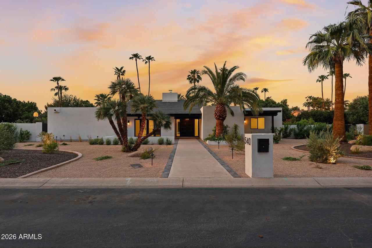 540 E Estero Ln., Litchfield Park, AZ 85340