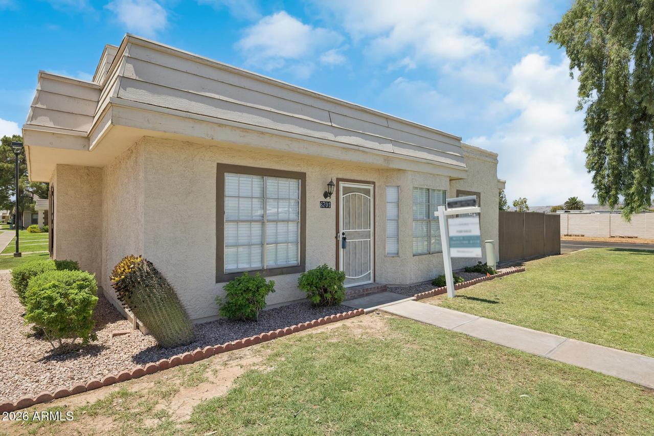 6701 S Jentilly Ln., Tempe, AZ 85283