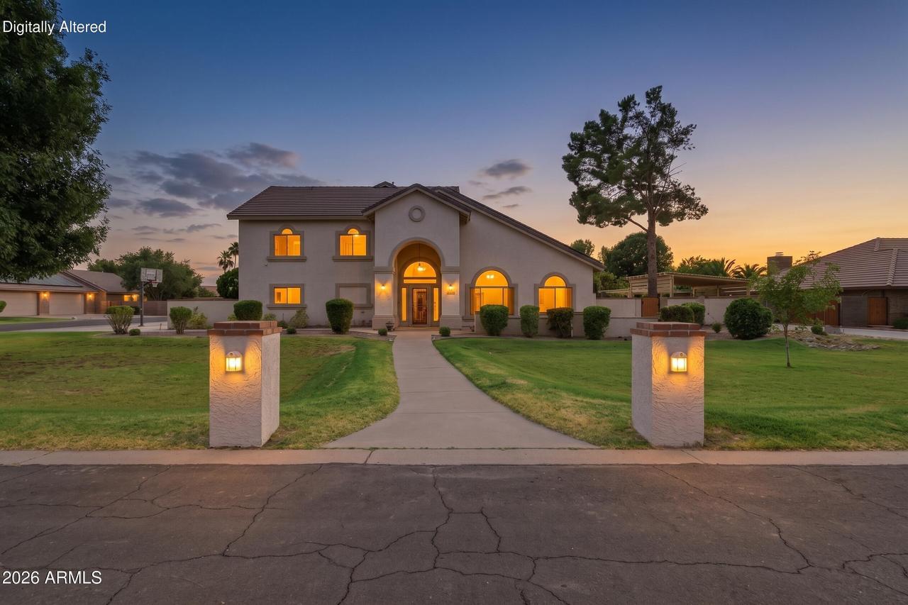 2263 E Riverdale St., Mesa, AZ 85213