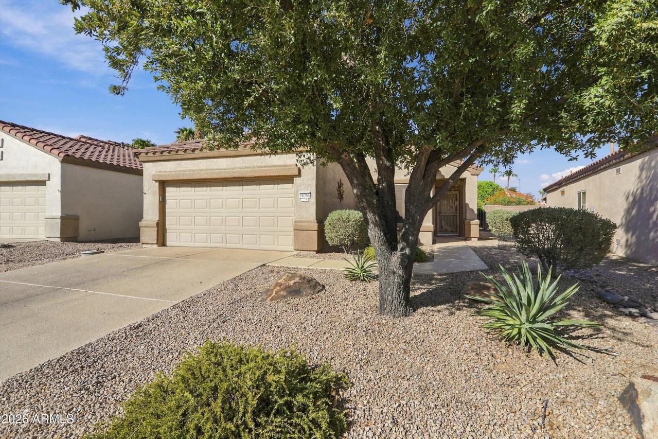 16386 W Crater Ln., Surprise, AZ 85374