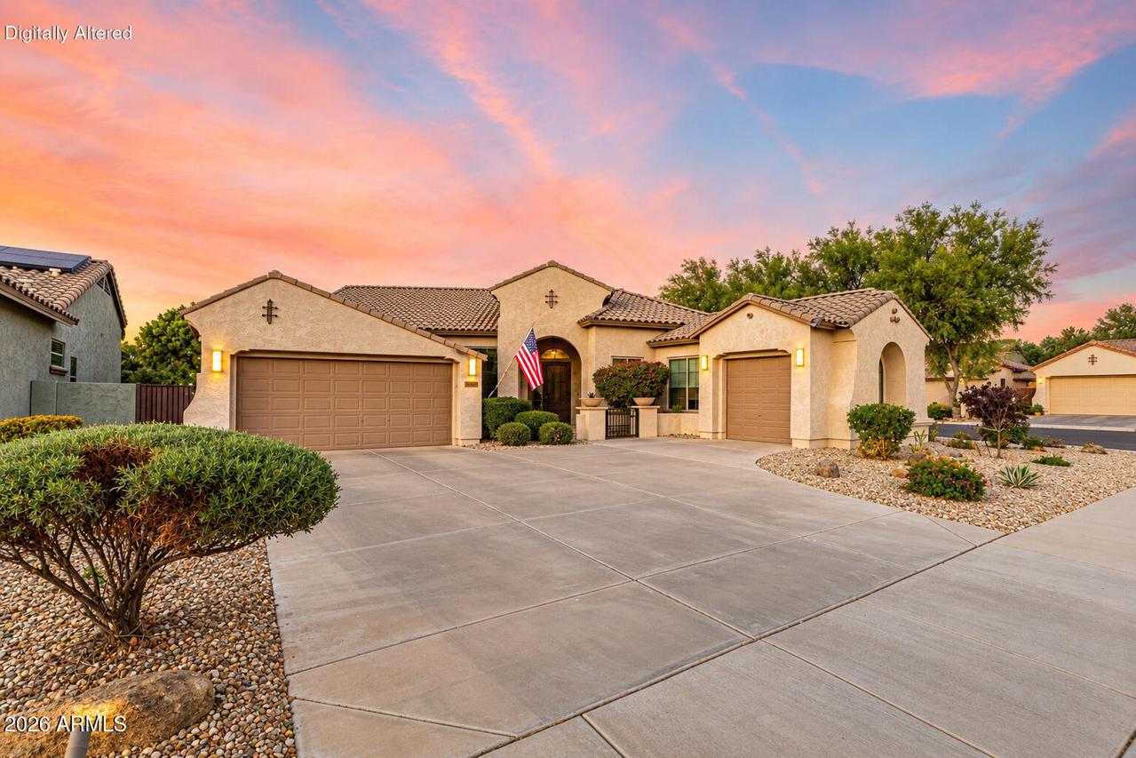 17926 W Griswold Rd., Waddell, AZ 85355