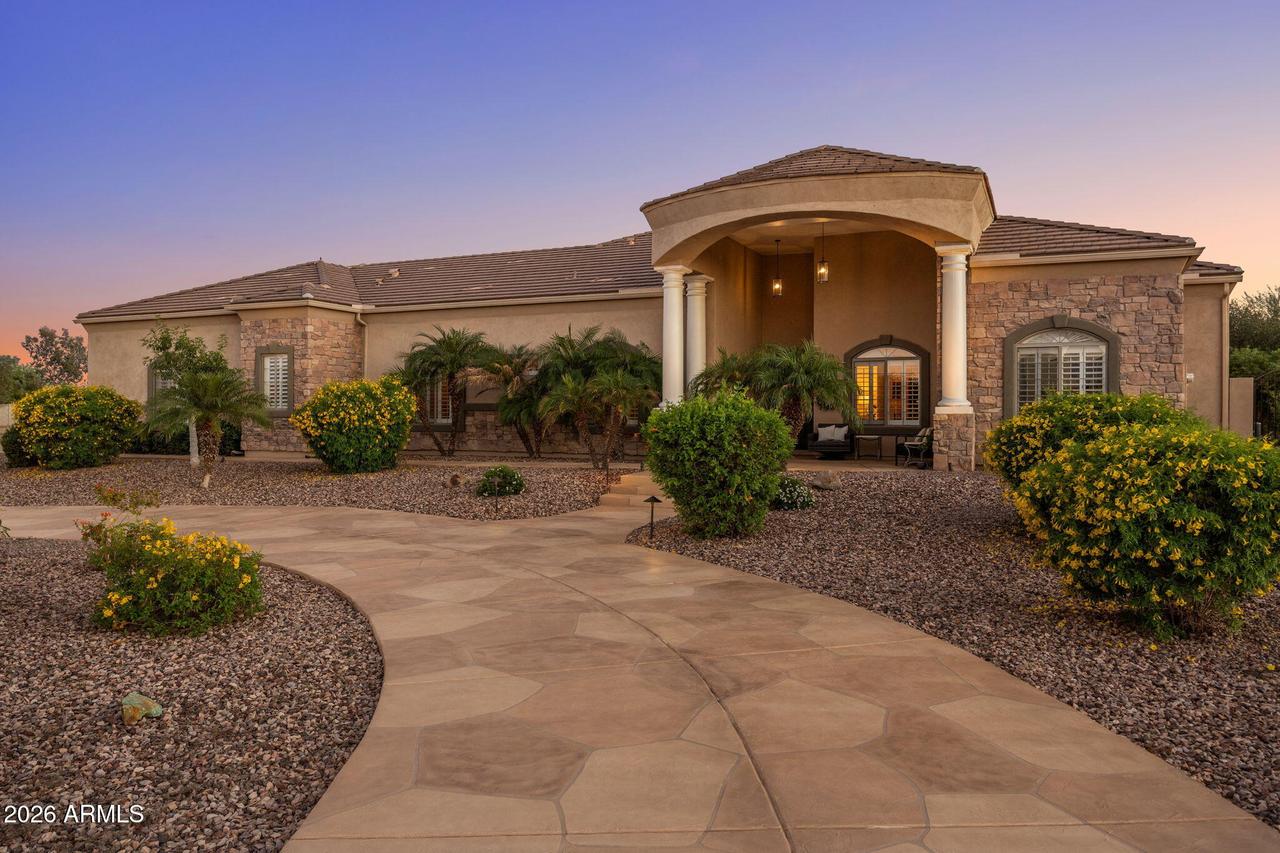 745 W Rhea Rd., San Tan Valley, AZ 85143