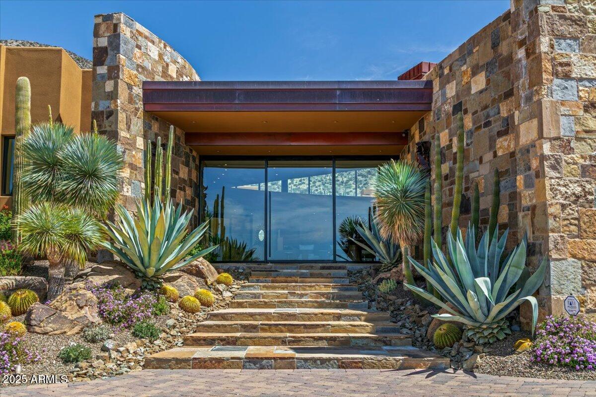 43105 N 102nd St., Scottsdale, AZ 85262