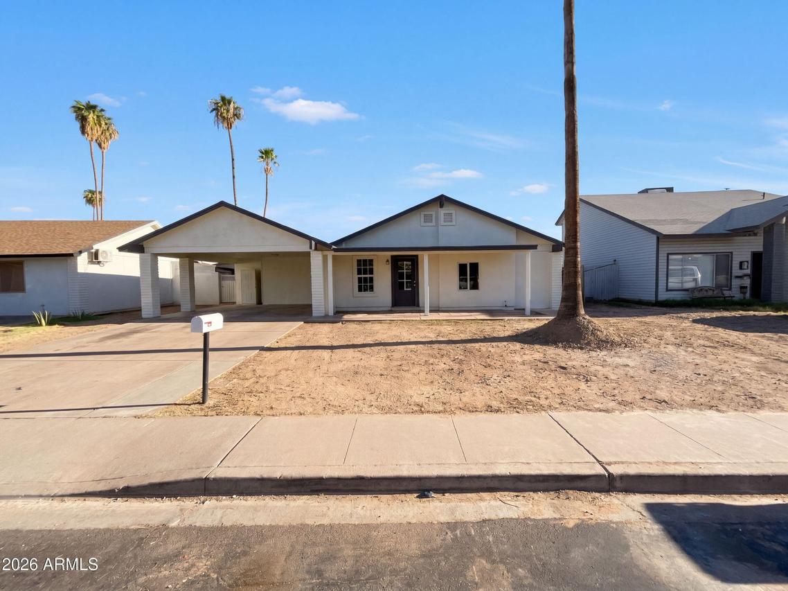 4253 E Vineyard Rd., Phoenix, AZ 85042
